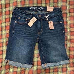 American Eagle Skinny Bermuda Low Rise Shorts